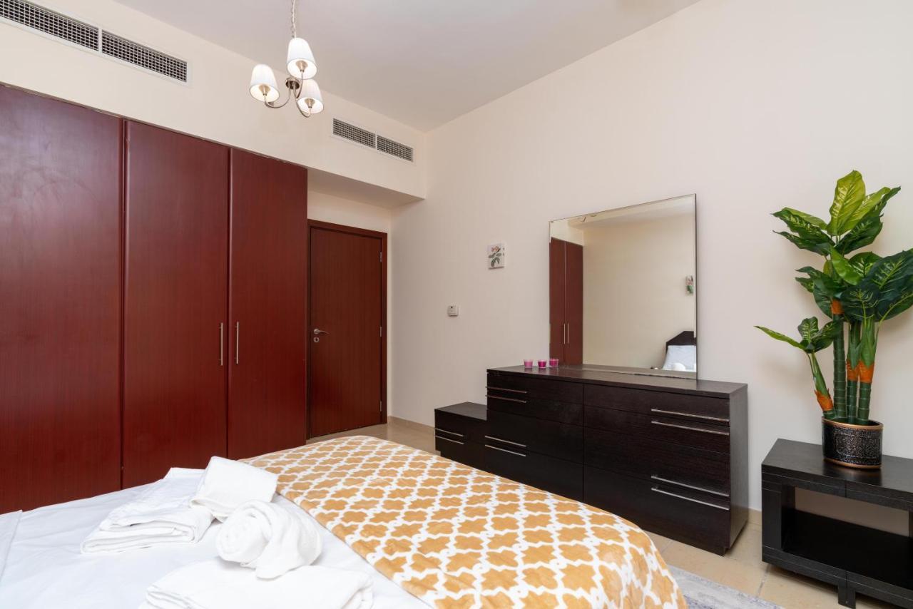 Spacious 5 Beds 3 Min From The Jbr Beach ดูไบ ภายนอก รูปภาพ