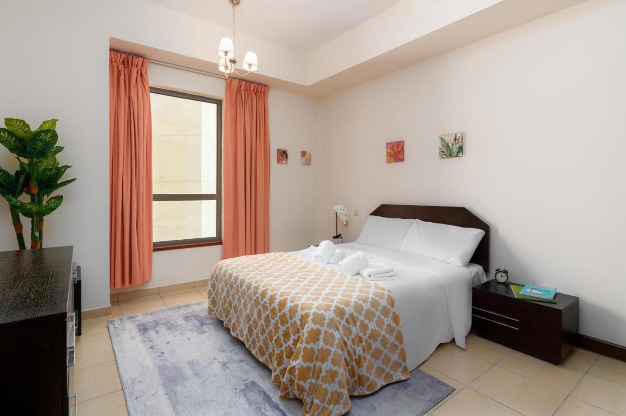 Spacious 5 Beds 3 Min From The Jbr Beach ดูไบ ภายนอก รูปภาพ